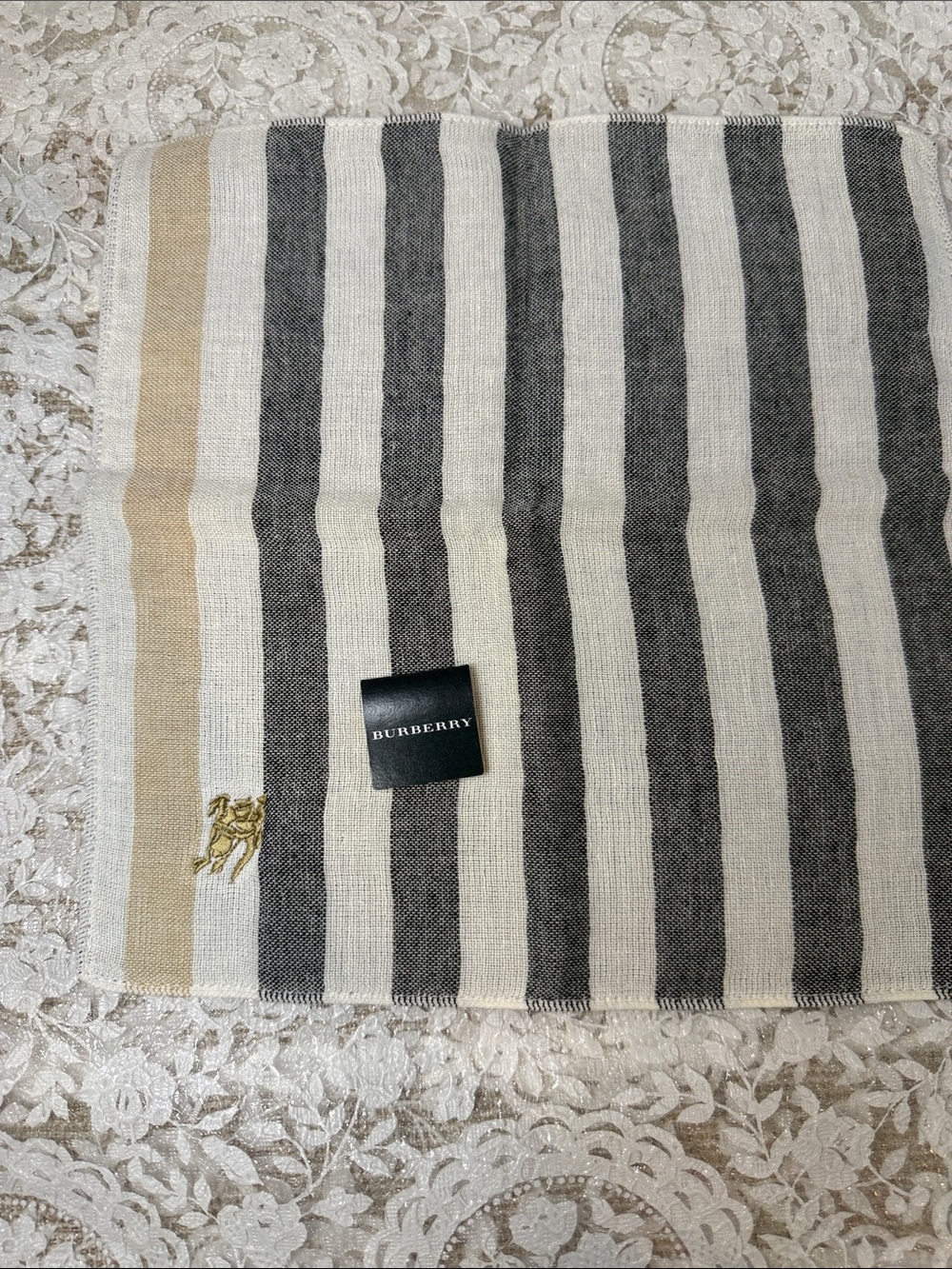 Burberry Black, Cream & Tan Striped Square hand/face cloth 10/10